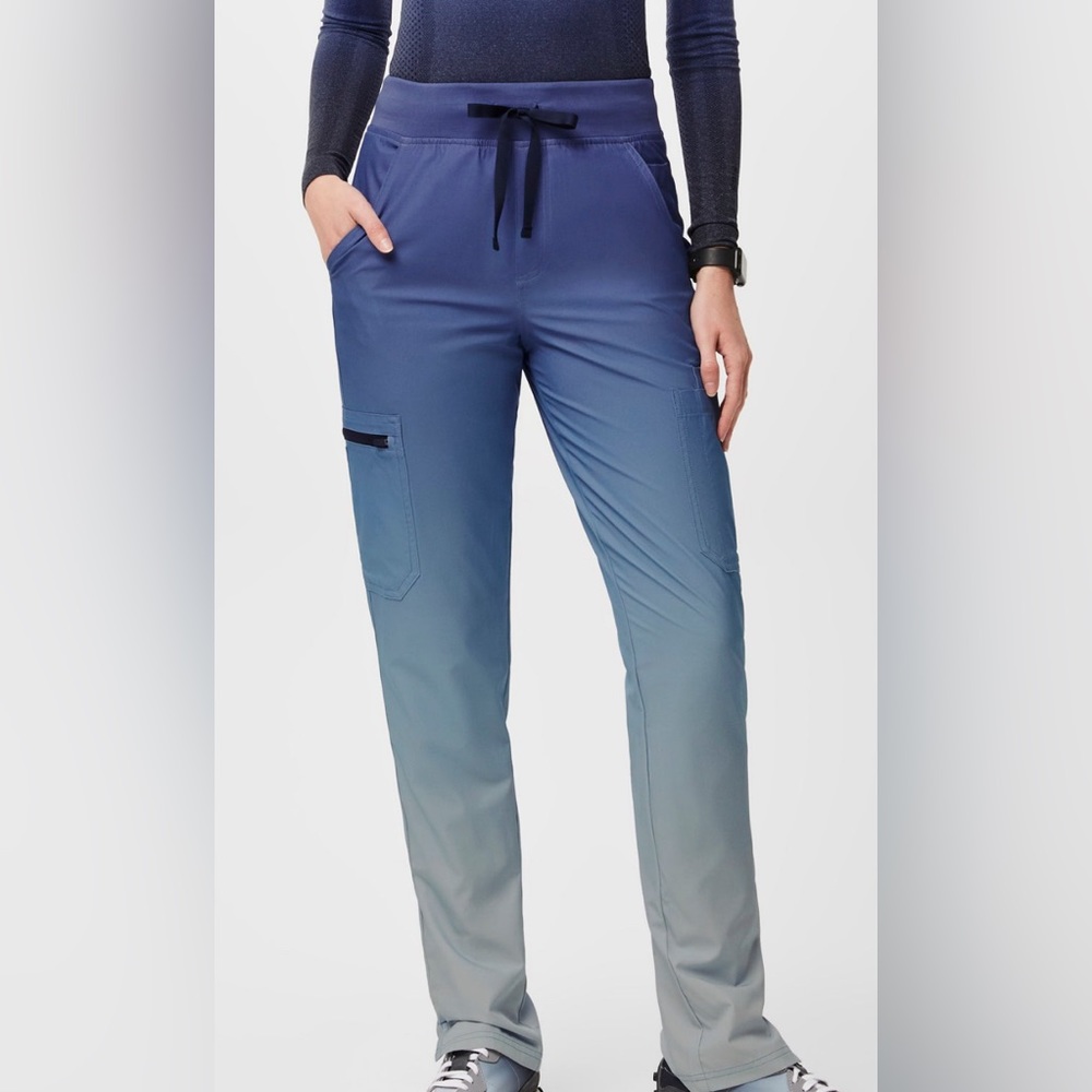 Women’s Ocean Mist Ombré Yola Petite Figs Scrub Pants